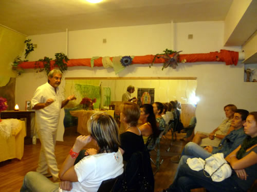 Ministrando curso en Toulouse, Francia - 2010